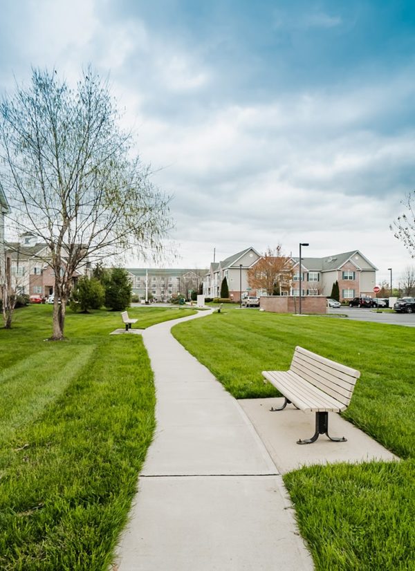 Cedar Manor Luxury Apartments in Somerset, NJ